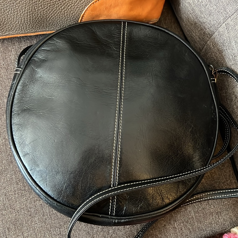 CHRISTIAN DIOR RARE VTG ROUND Leather Crossbody Black Leather - Picture 8 of 16